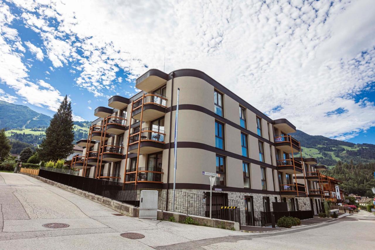 Zillertal Suites Fuegen By Alps Resorts Exterior photo